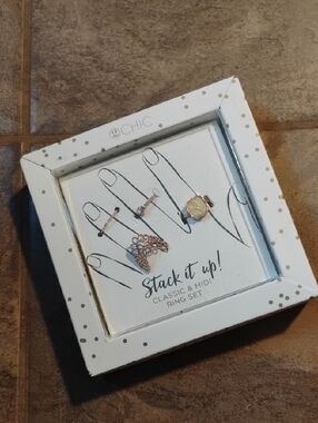 2 Chic White and Gold Ring Stack Display